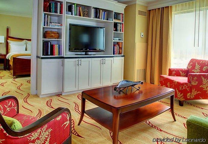 Marriott Center Hotel 3*